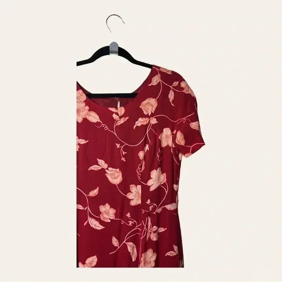 1201. VINTAGE THE J. PETERMAN COMPANY 100% SILK FLORAL  RED/GOLD COLOR MAXI - Picture 2 of 9